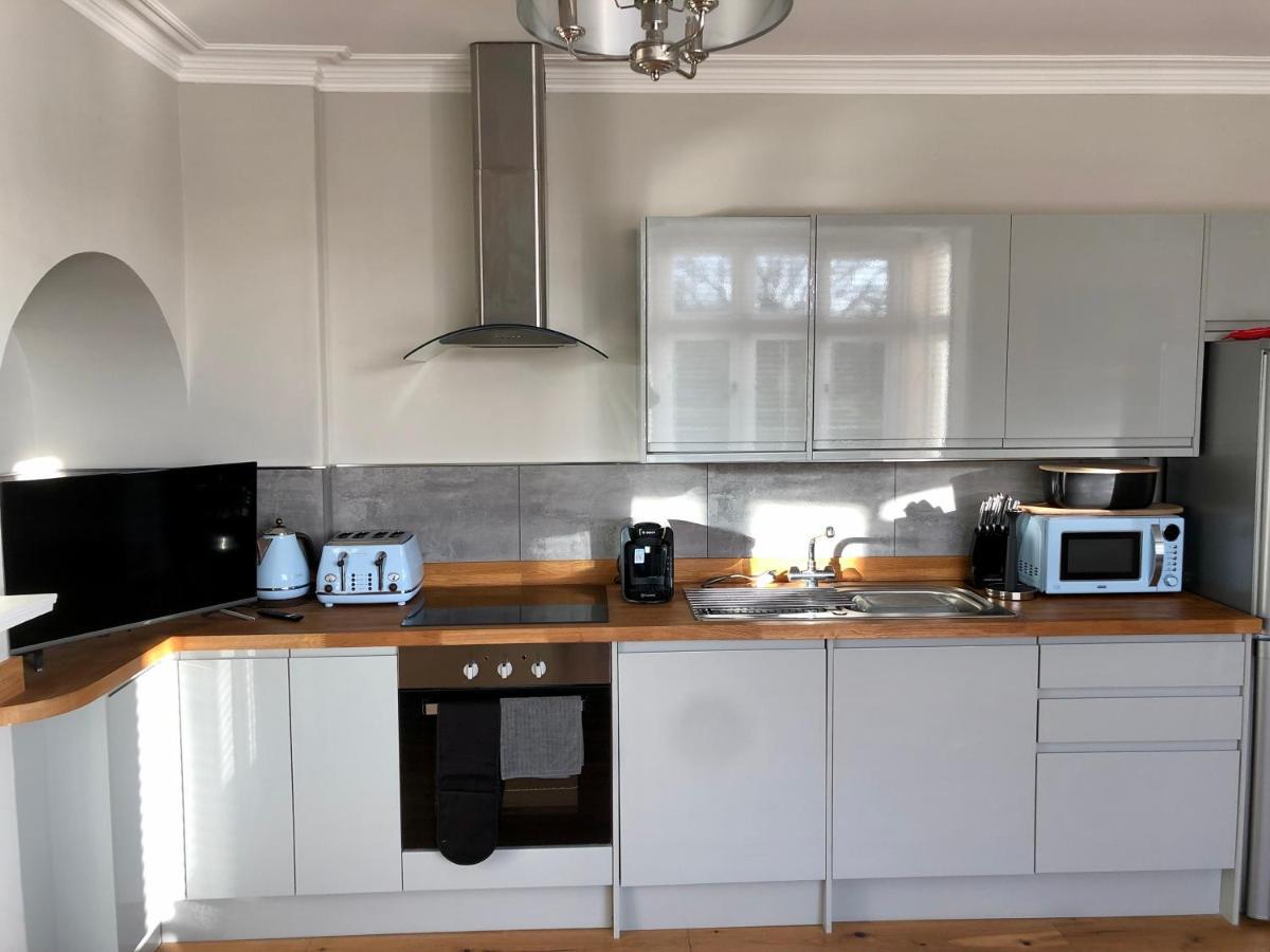 Stunning 2 Bed Georgian Apartment Swafield Exterior foto
