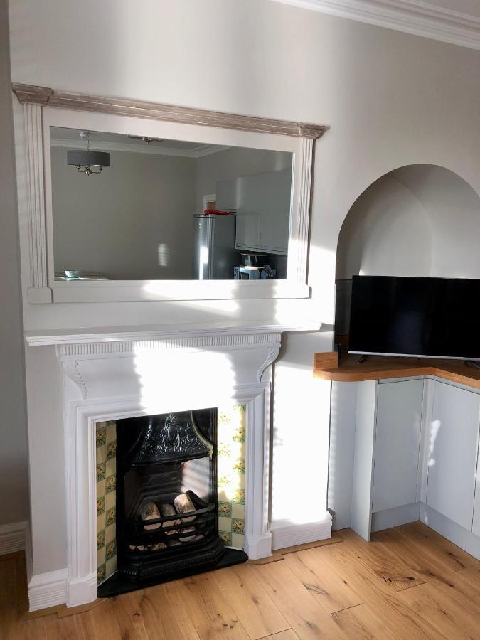 Stunning 2 Bed Georgian Apartment Swafield Exterior foto